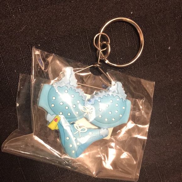Lingerie keychain - Picture 3 of 3